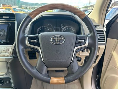 2019 Toyota LAND CRUISER PRADO thumbnail 21