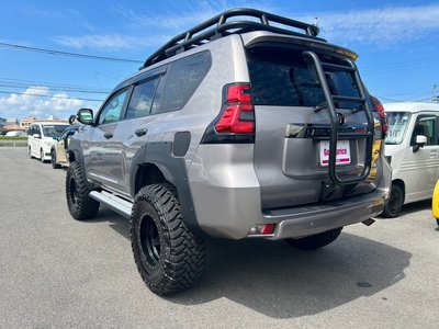 2019 Toyota LAND CRUISER PRADO photo 6