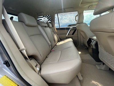 2019 Toyota LAND CRUISER PRADO photo 9
