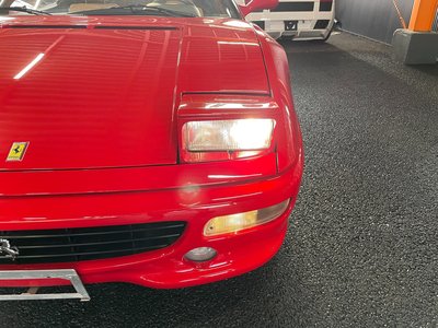 1998 Ferrari F355 SPIDER 照片 11