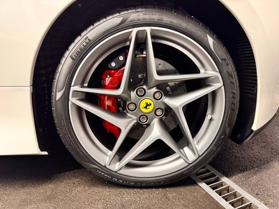 صورة 16 لـ 2021 Ferrari F8 SPIDER