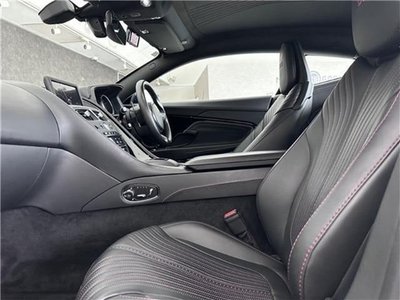2017 Aston Martin DB11 — миниатюра 24