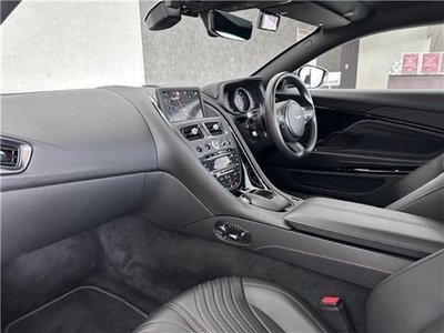 2017 Aston Martin DB11 — миниатюра 5