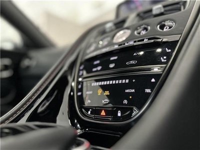 2017 Aston Martin DB11 — миниатюра 20