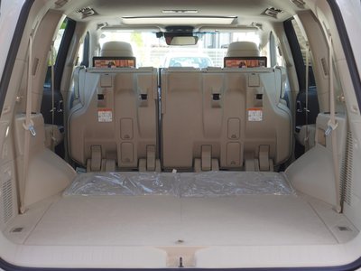 2023 Toyota LAND CRUISER 300 — фото 38
