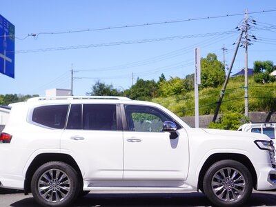 2023 Toyota LAND CRUISER 300 — фото 12