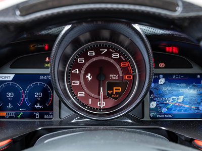 2018 Ferrari 812 SUPERFAST — фото 12