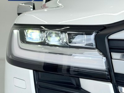 صورة 56 لـ 2025 Toyota LAND CRUISER 300