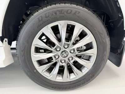 صورة 77 لـ 2025 Toyota LAND CRUISER 300
