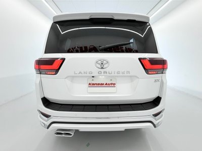 صورة 10 لـ 2025 Toyota LAND CRUISER 300