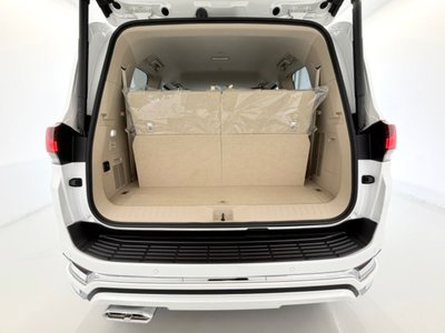 صورة 15 لـ 2025 Toyota LAND CRUISER 300