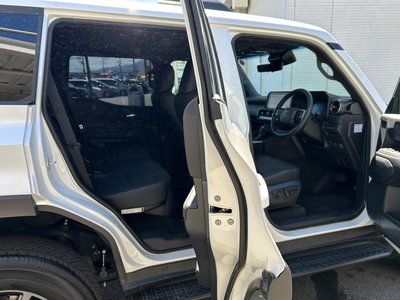 صورة 35 لـ 2025 Toyota LAND CRUISER 250
