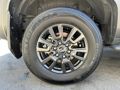 صورة 56 لـ 2025 Toyota LAND CRUISER 250