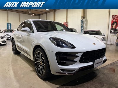 2018 Porsche MACAN photo 4