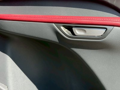 صورة مصغرة 97 لـ 2025 Lexus RX