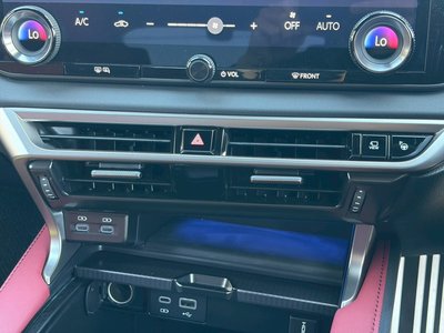 صورة مصغرة 73 لـ 2025 Lexus RX