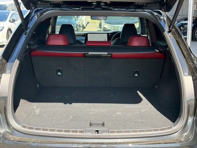صورة مصغرة 101 لـ 2025 Lexus RX
