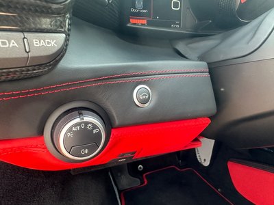 2018 Ferrari 488 GTB 照片 12