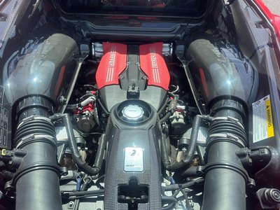 2018 Ferrari 488 GTB 照片 16