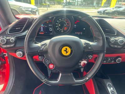 2018 Ferrari 488 GTB 照片 10