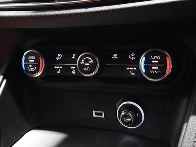 2025 ALFA Romeo STELVIO — миниатюра 24