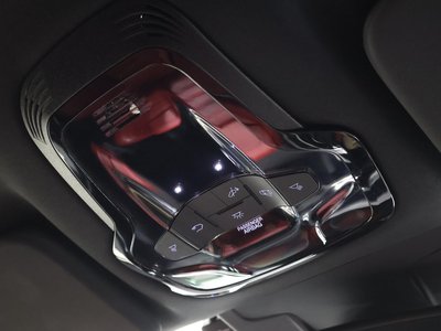 2025 ALFA Romeo STELVIO — миниатюра 20