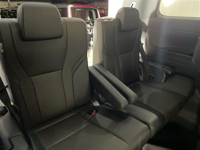 2023 Toyota ALPHARD — фото 26