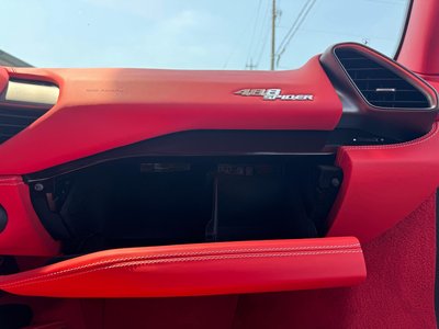 2016 Ferrari 488 SPIDER — фото 40