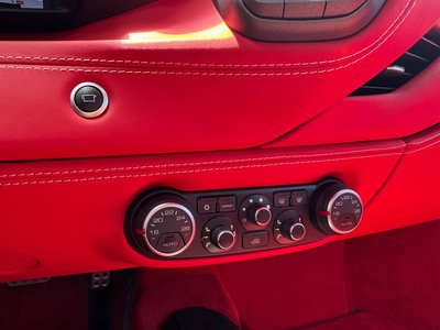 2016 Ferrari 488 SPIDER — фото 32