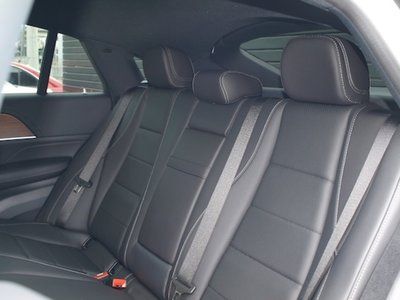 2026 Mercedes-BENZ GLE — фото 11