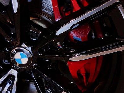 2025 BMW 3 SERIES photo 14