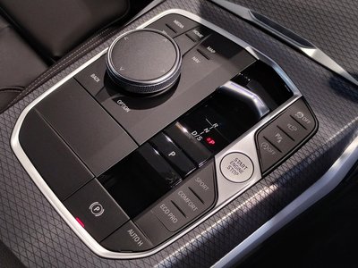 2025 BMW 3 SERIES thumbnail 47