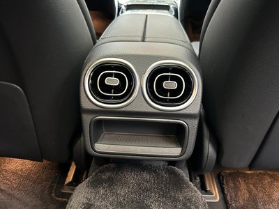 2022 Mercedes-BENZ C-CLASS thumbnail 30