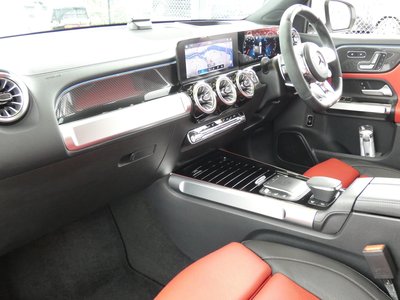 2021 Mercedes-BENZ GLB AMG 照片 9