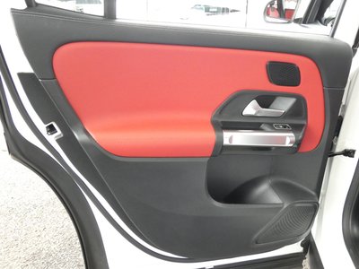 2021 Mercedes-BENZ GLB AMG 照片 24