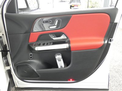 2021 Mercedes-BENZ GLB AMG 照片 26