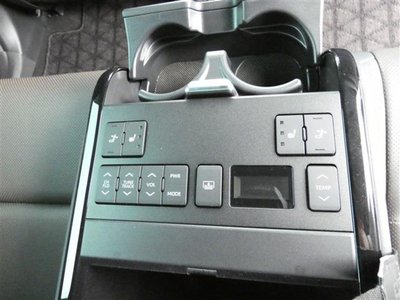 2024 Toyota CROWN CROSSOVER — фото 37