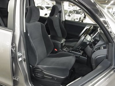2020 Toyota LAND CRUISER PRADO photo 16