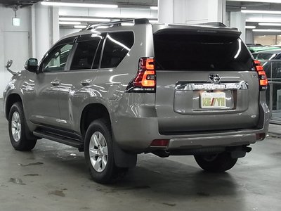 2020 Toyota LAND CRUISER PRADO photo 11