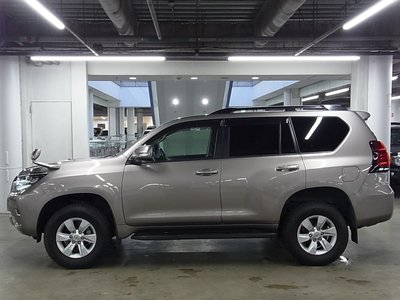 2020 Toyota LAND CRUISER PRADO photo 13