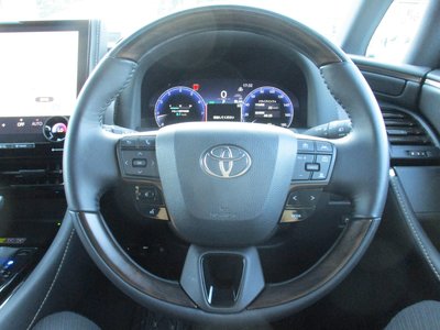 صورة 33 لـ 2025 Toyota ALPHARD