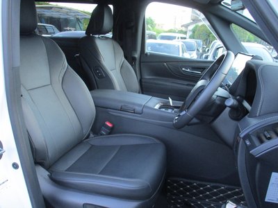 صورة 19 لـ 2025 Toyota ALPHARD