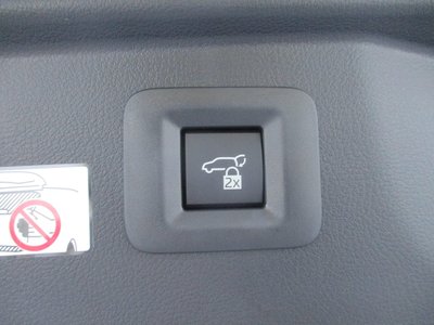 صورة 24 لـ 2025 Toyota ALPHARD