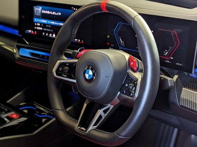 2024 BMW M5 thumbnail 32