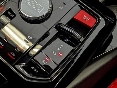 2024 BMW M5 thumbnail 37