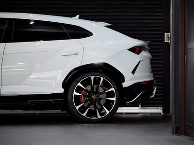 2019 Lamborghini URUS 照片 31
