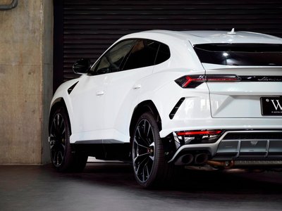 2019 Lamborghini URUS 照片 40