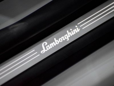 2019 Lamborghini URUS 照片 77