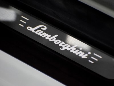 2019 Lamborghini URUS 照片 74