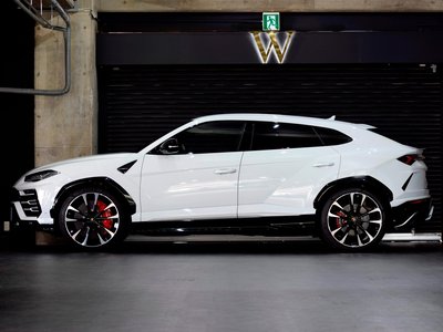 2019 Lamborghini URUS 照片 29